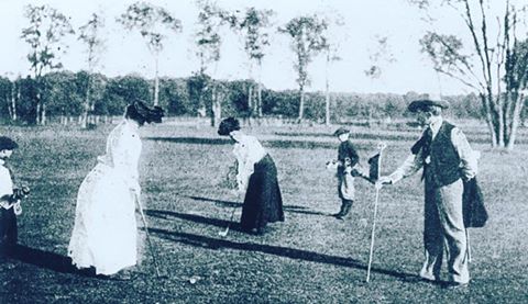 Jeux Olympiques : rétro sur les Jeux de Paris en 1900 et la première participation féminine à une épreuve sportive
